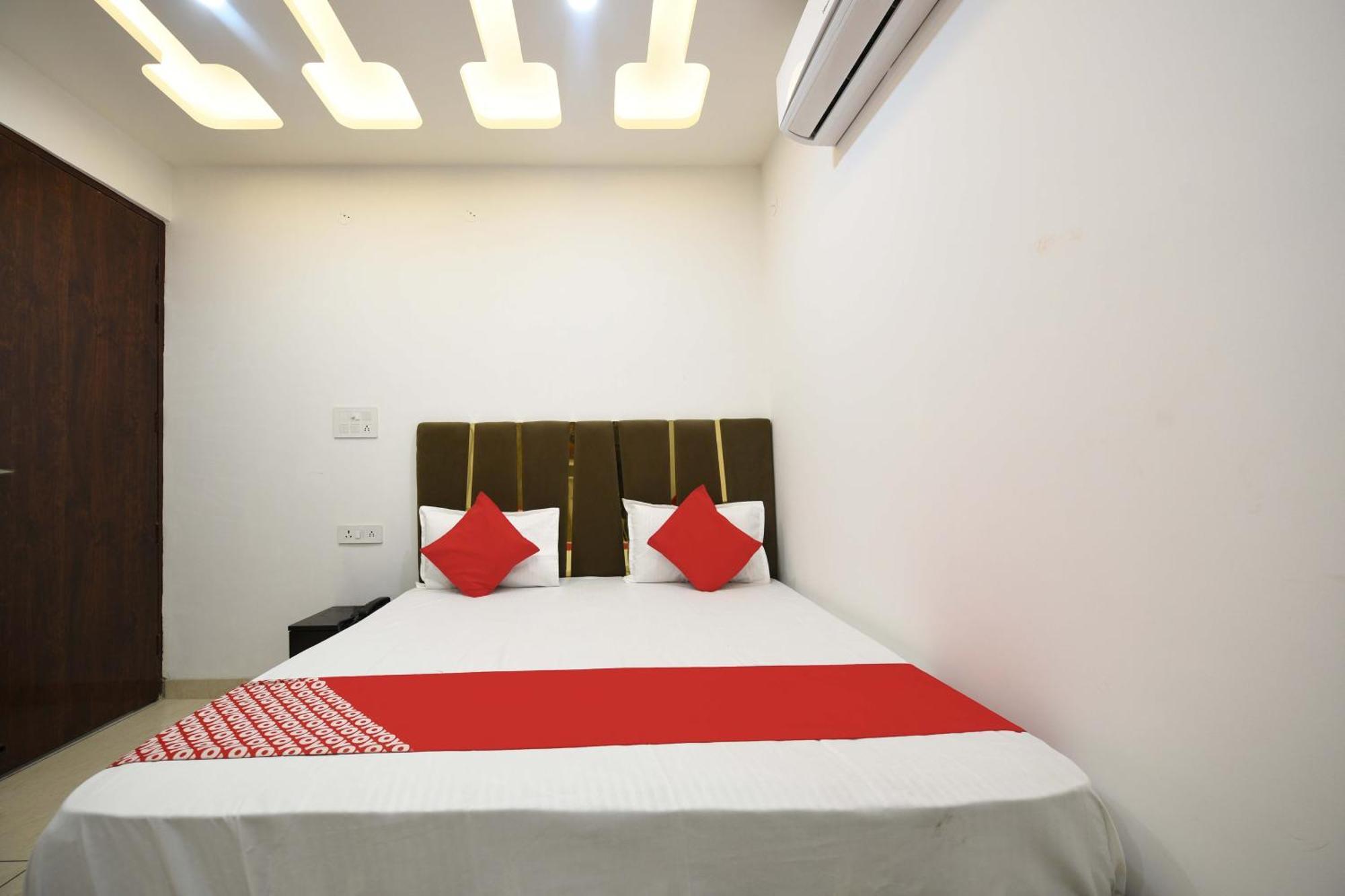 O Empire State Hotel 3*