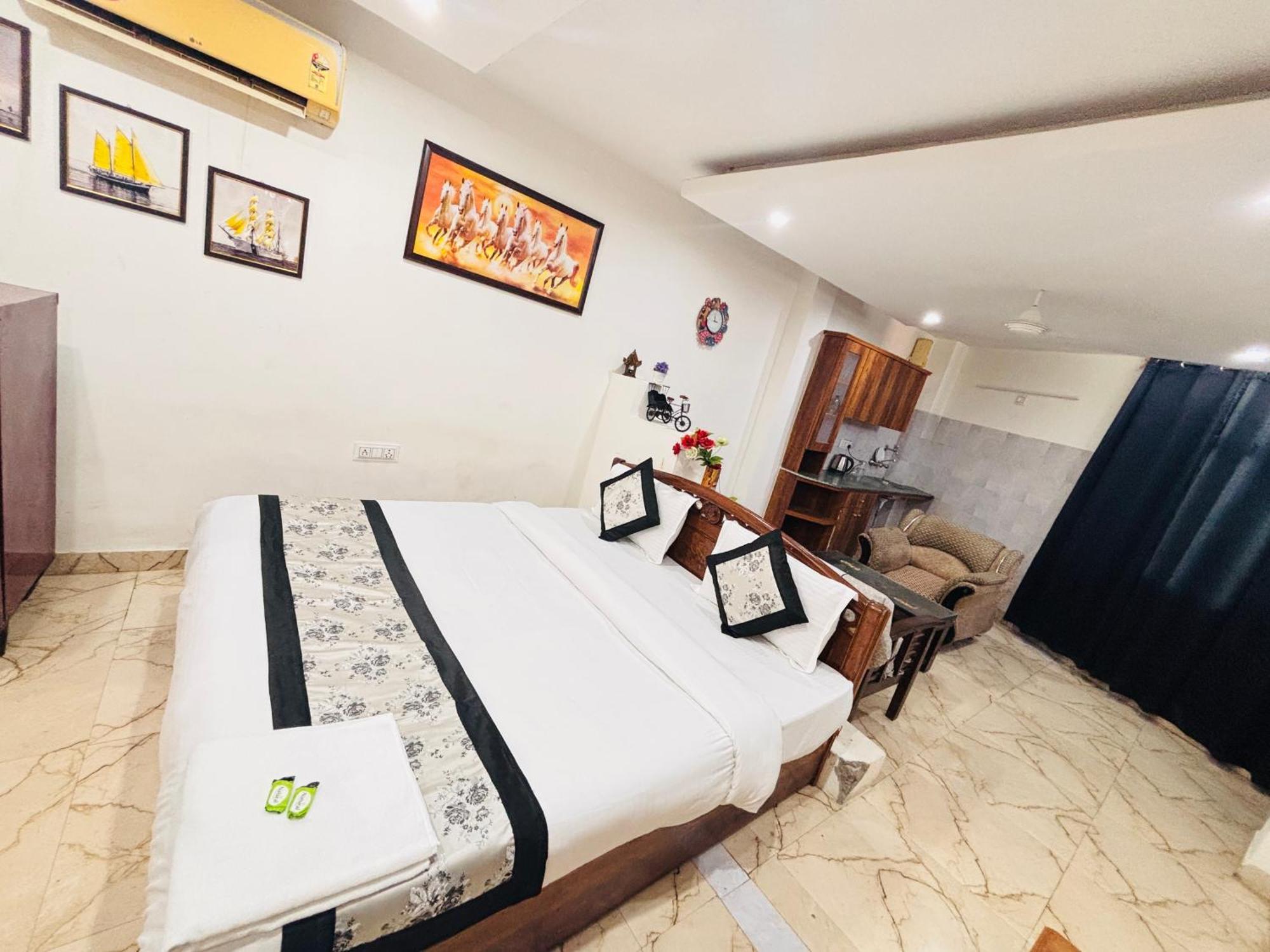 Hauz Khas Homestay *