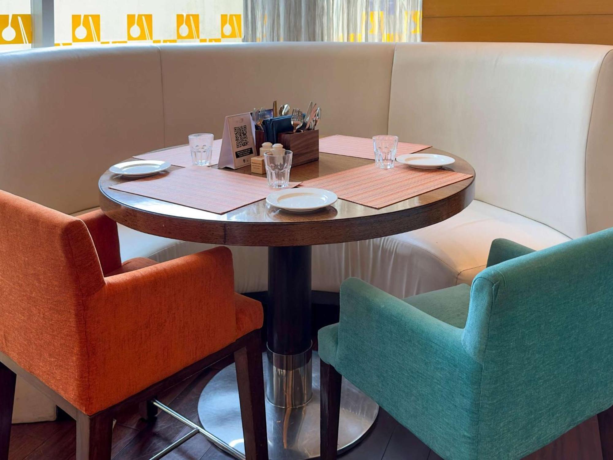 Olive Aero 4* New Delhi