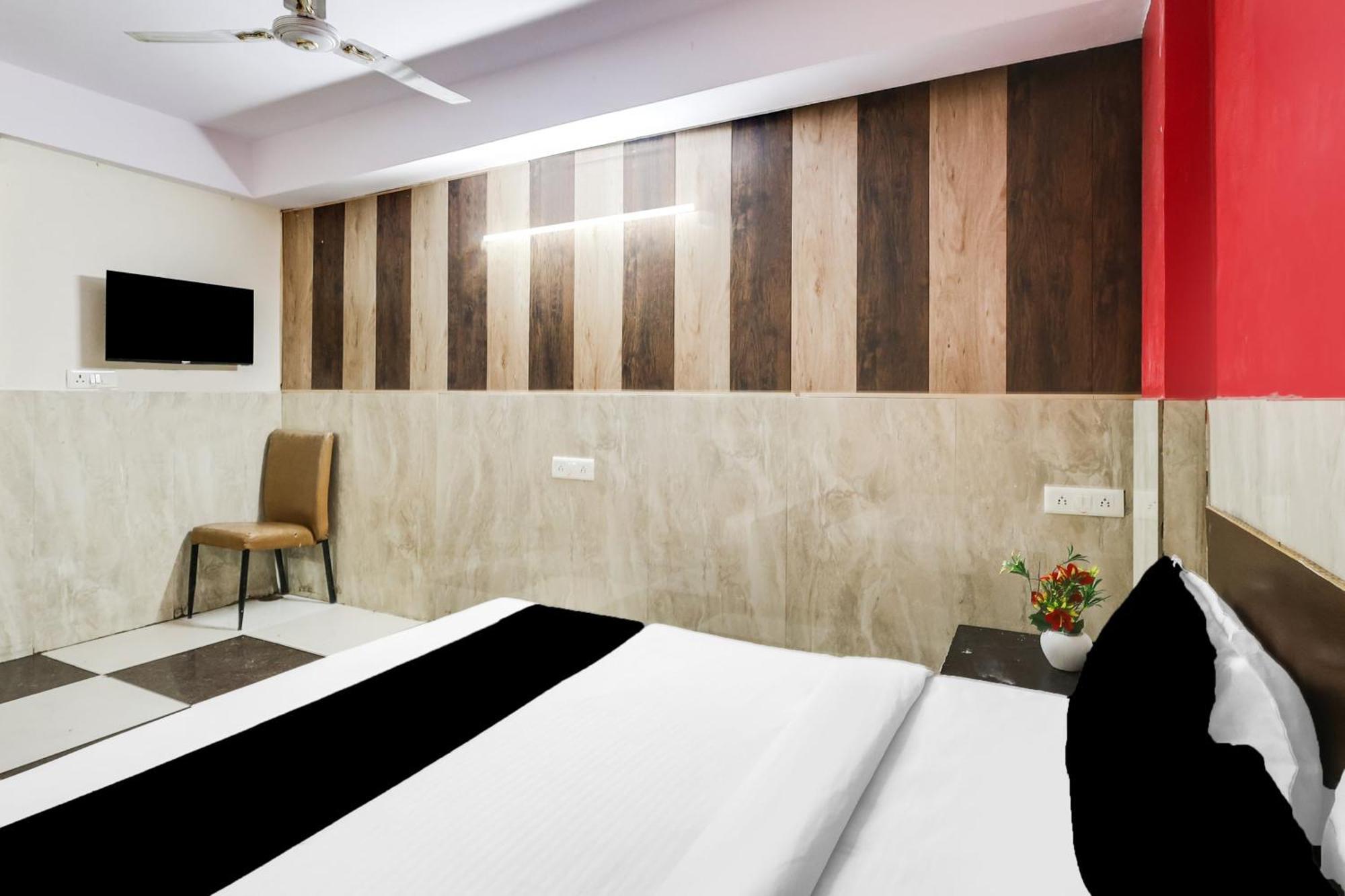 O Palam Hotel