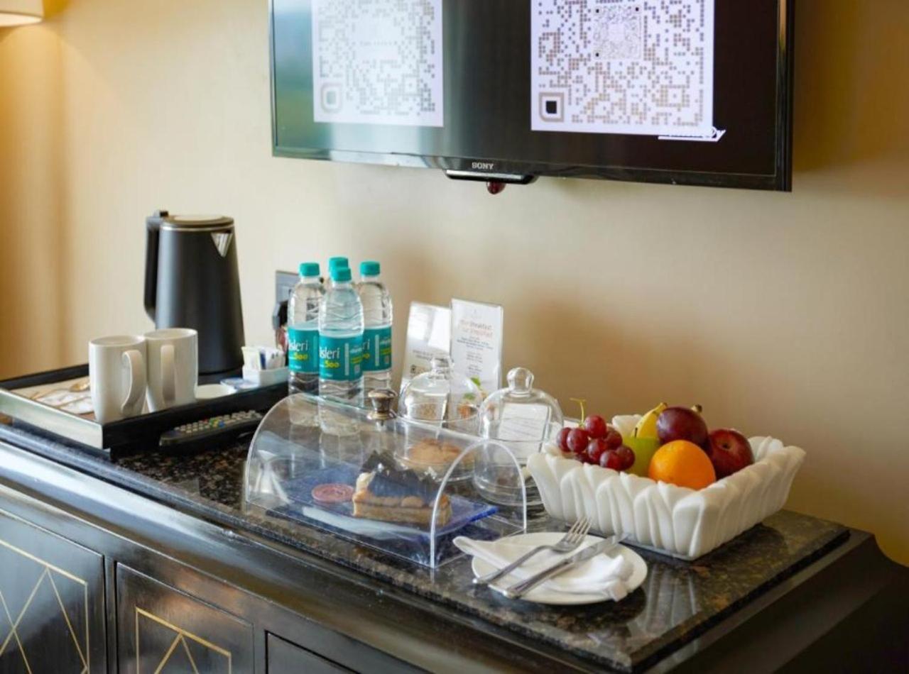 Rosewood A Family Near Delhi Airport 4*