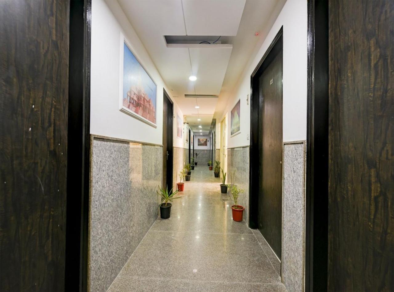 Hotel Rosewood A Family Near Delhi Airport Nova Deli