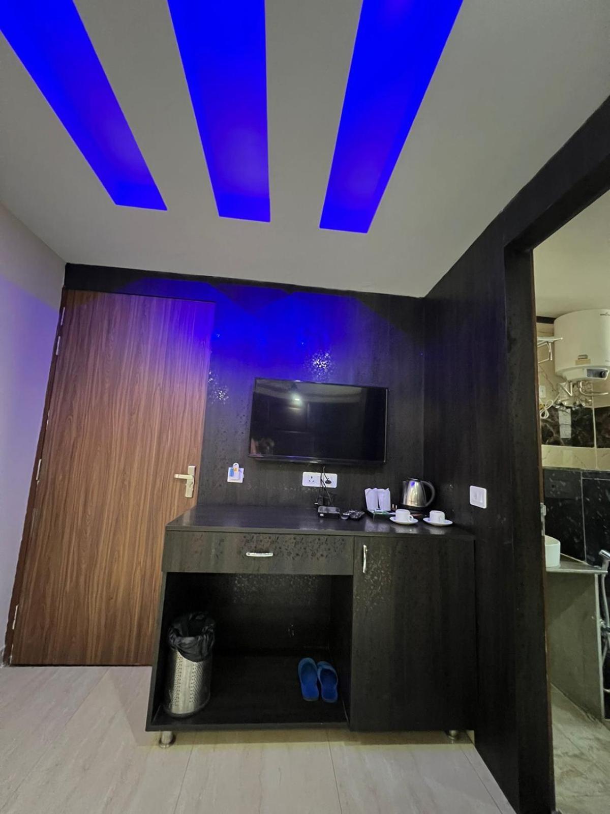 Hotel Grand Ivy Plaza Hotel
