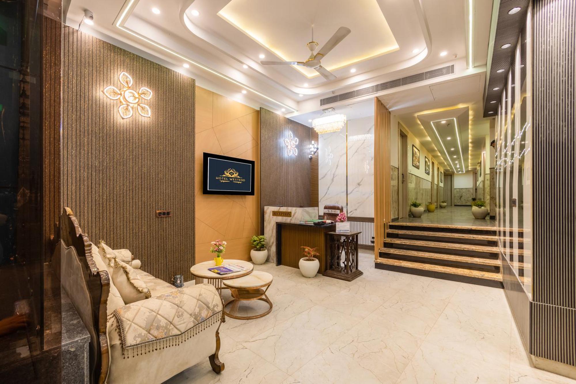 Hotel West End Igi Airport Delhi 4*