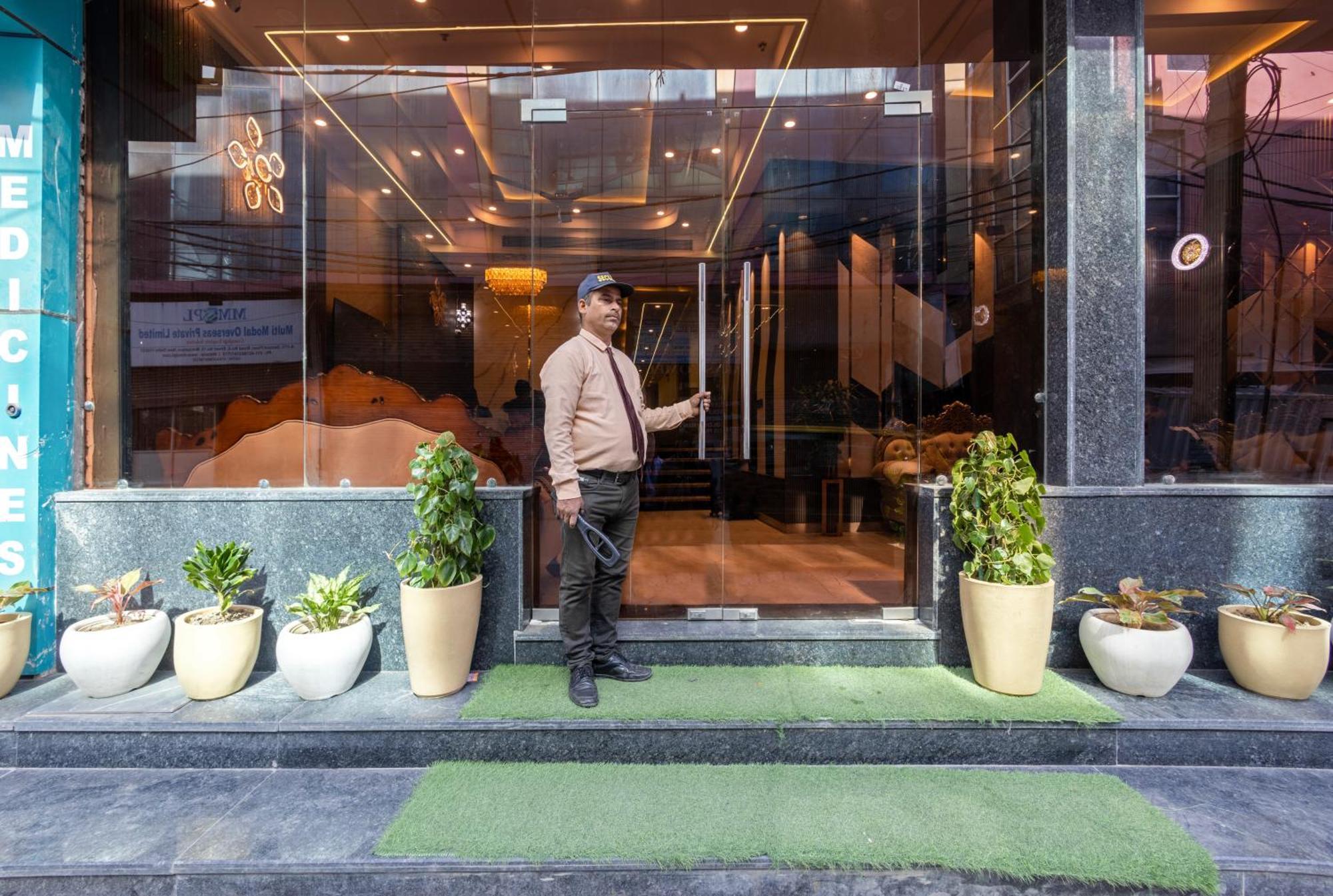 Hotel West End Igi Airport Delhi 4* Nova Deli