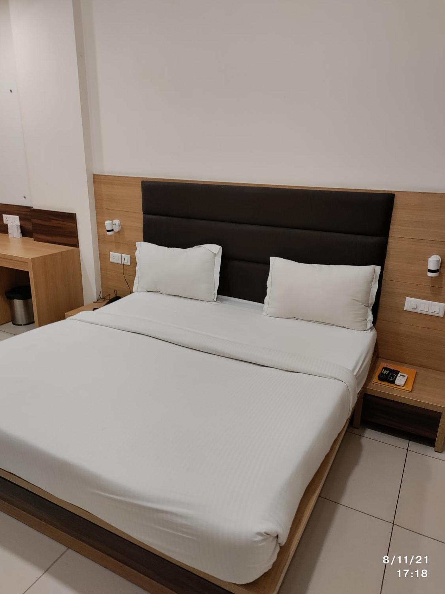 Hotel Capital O Luxury Cloud 3*