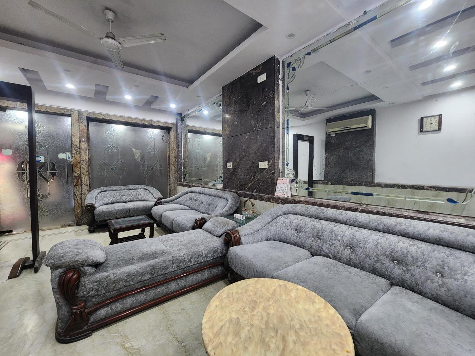 Mid Town Hotel 3*