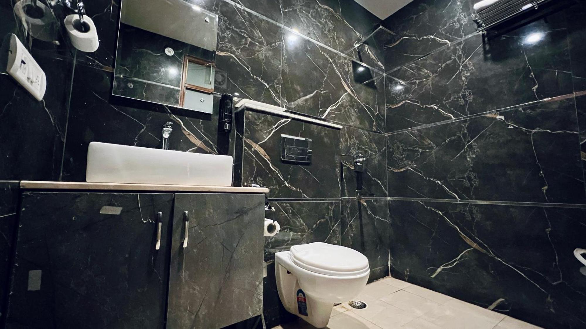 Palm View By Jmd Group New Delhi