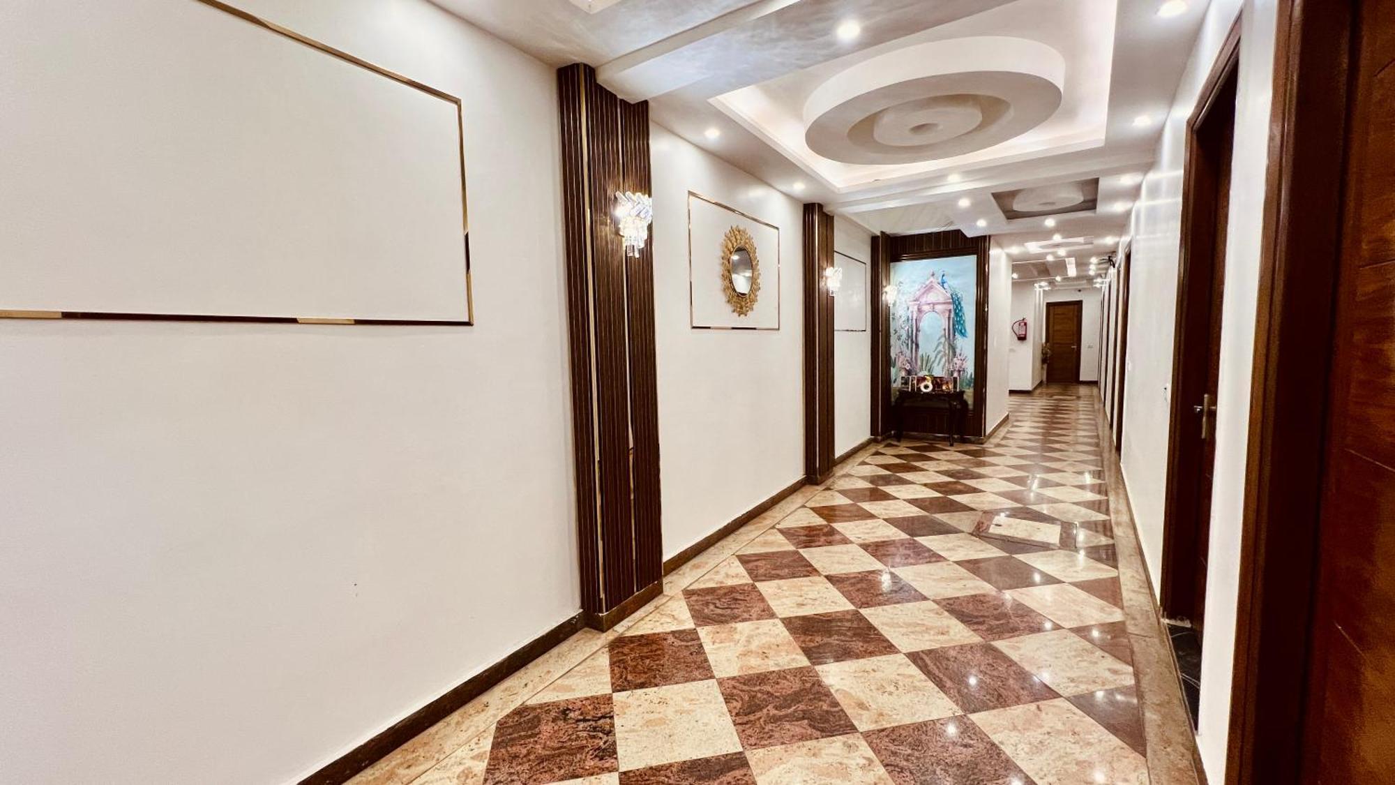 Palm View By Jmd Group Bed & Breakfast New Delhi