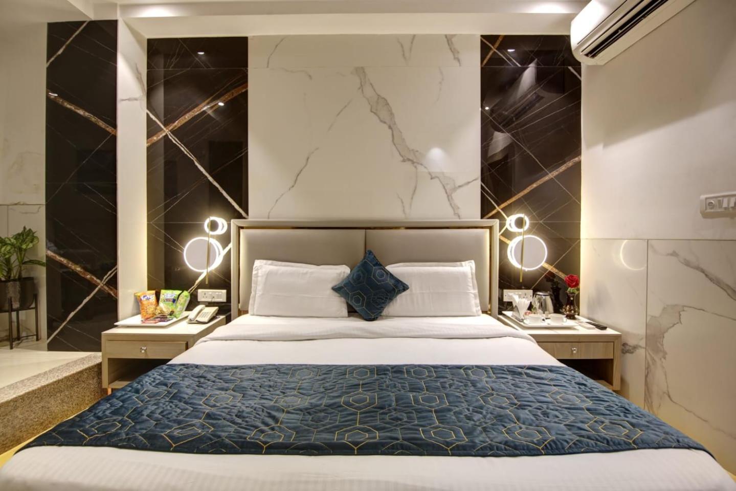 King Plaza New Delhi