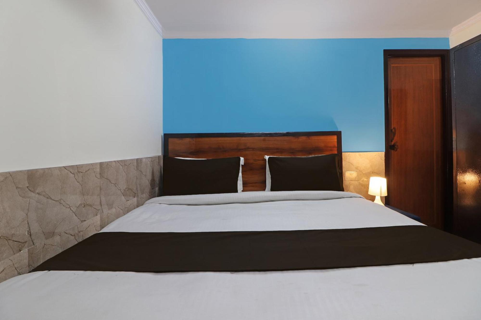 O Bluemoon Inn, South Campus Hotel