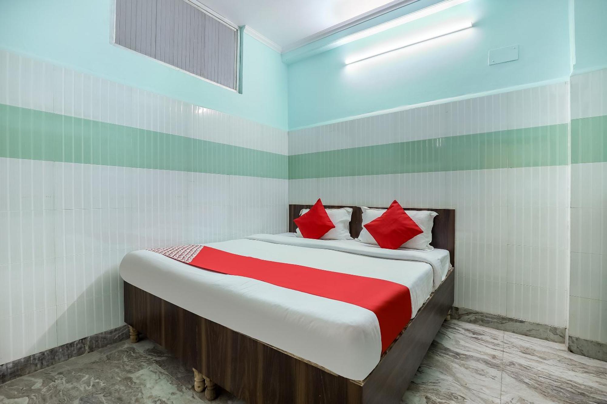 Oyo 69486 Royal Palace Hotel 4*