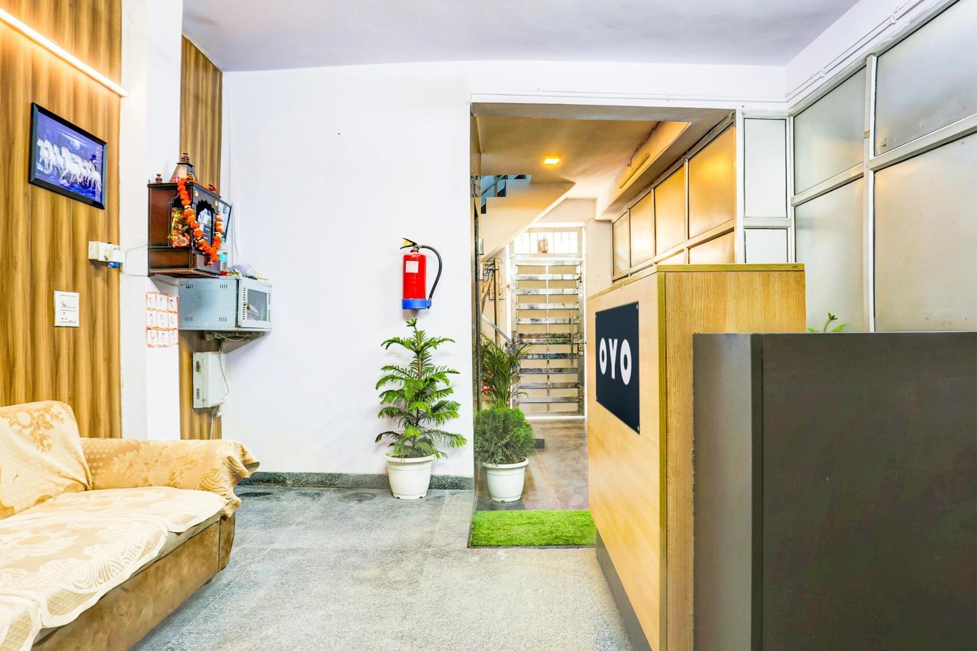 Oo Shyam Residency Near Samaypur Badli Metro 4*