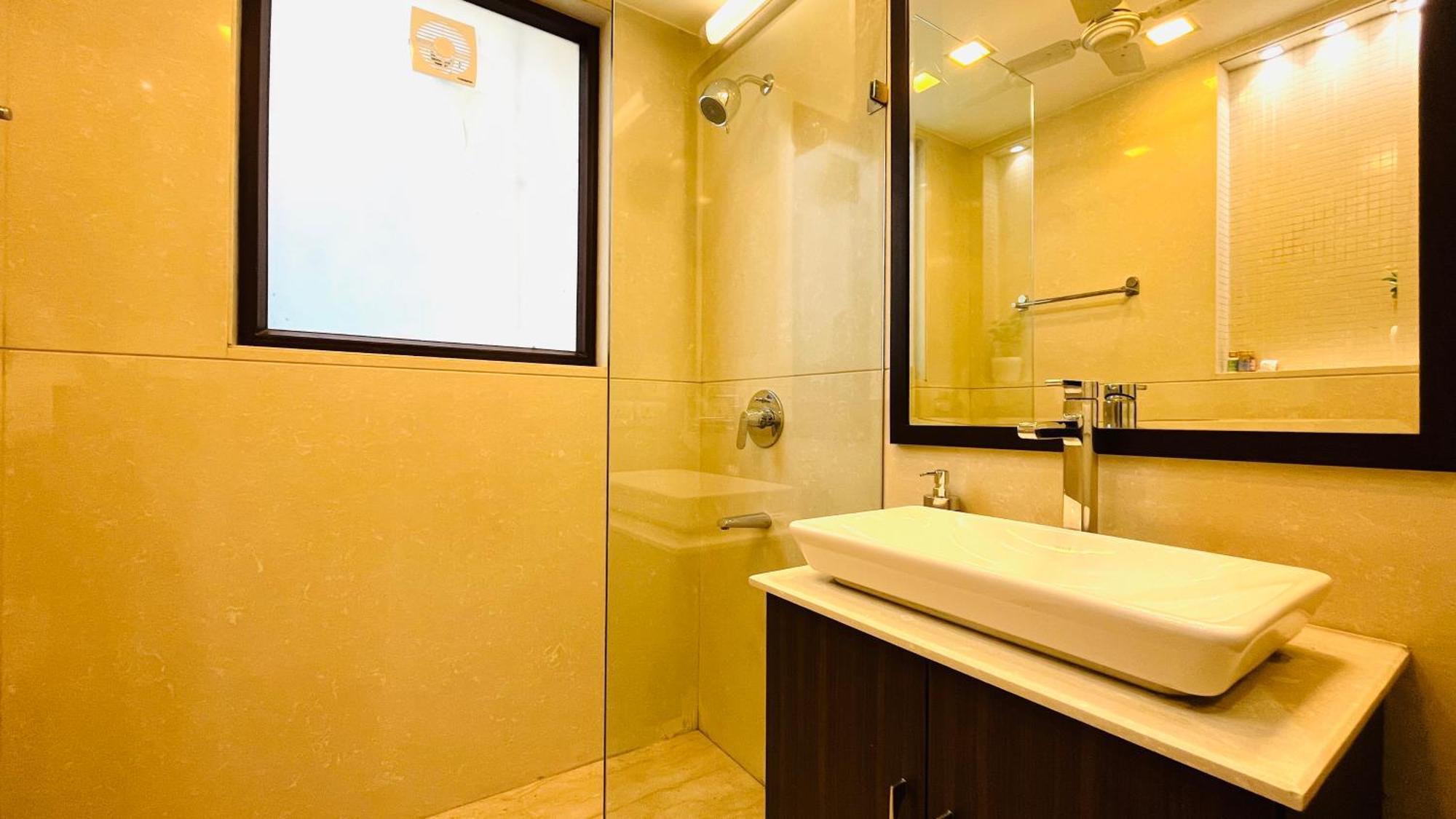 Olive Service Safdarjung Enclave Apartment *