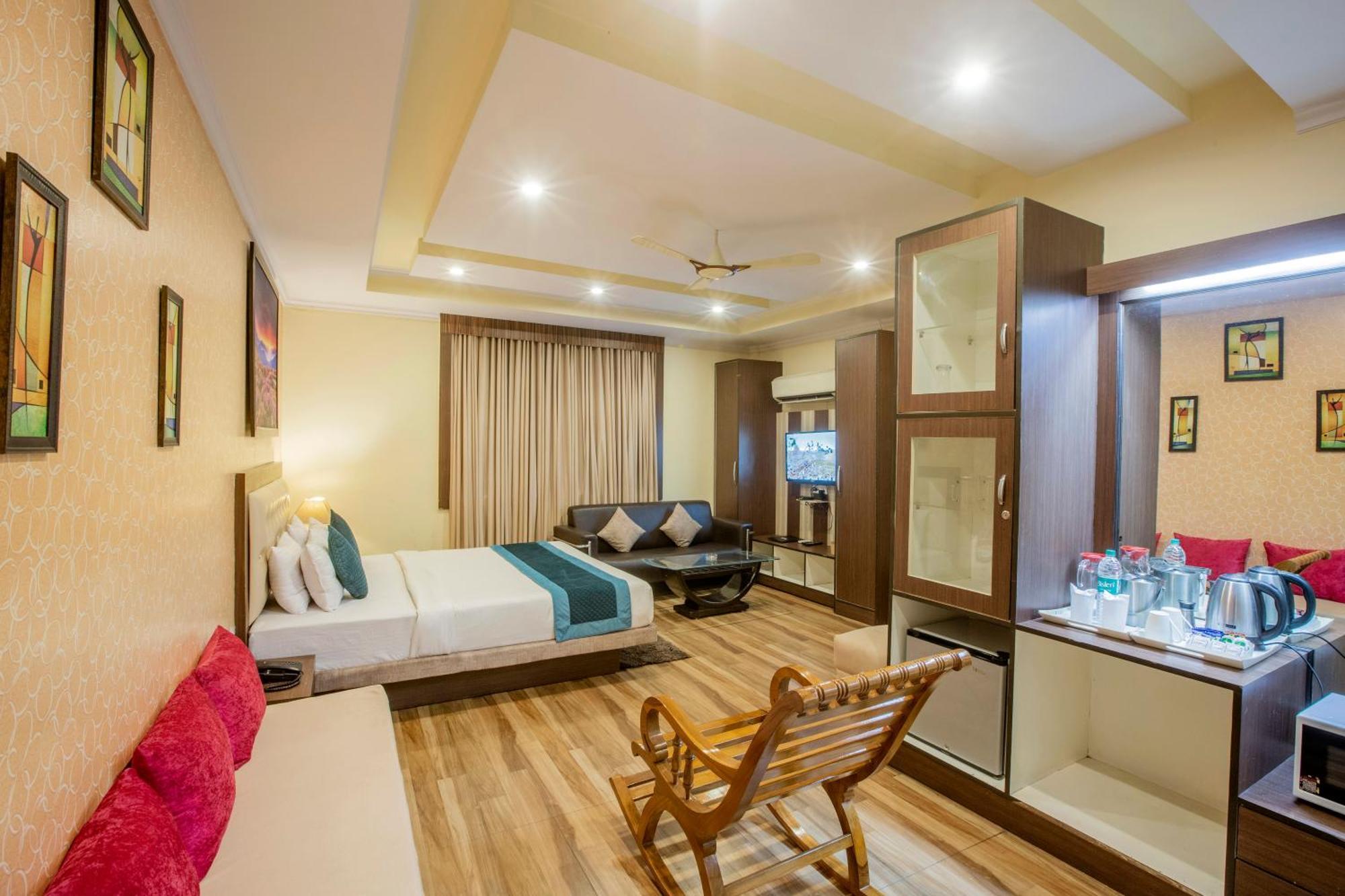 Airport Castl Blu Hotel *