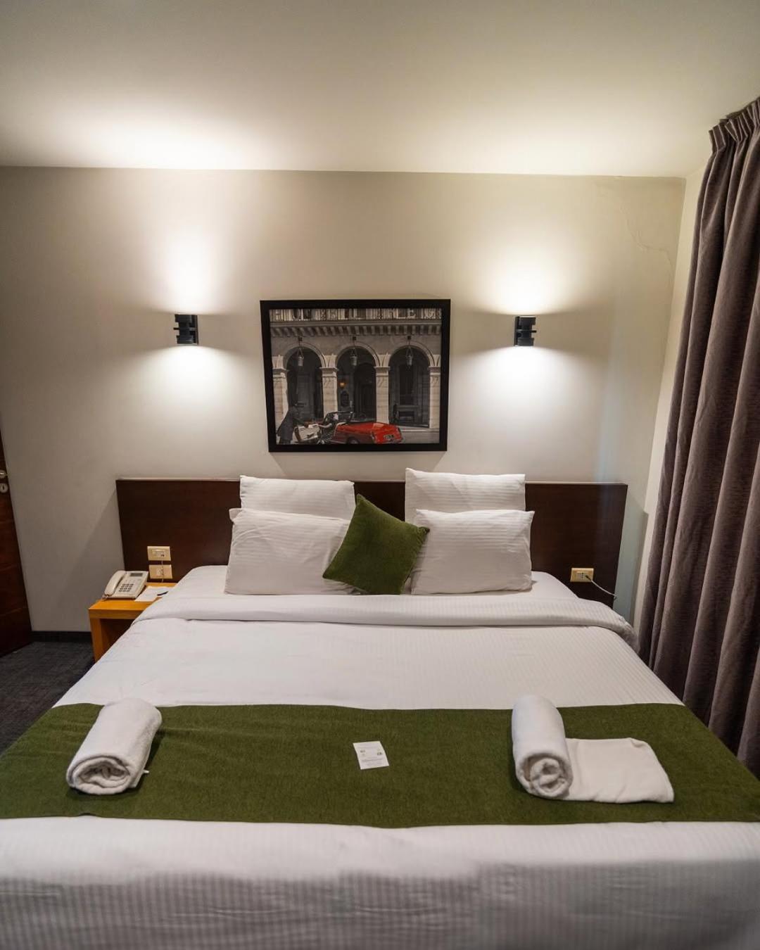 Hotel Atlantis Near Delhi Airport Nova Deli