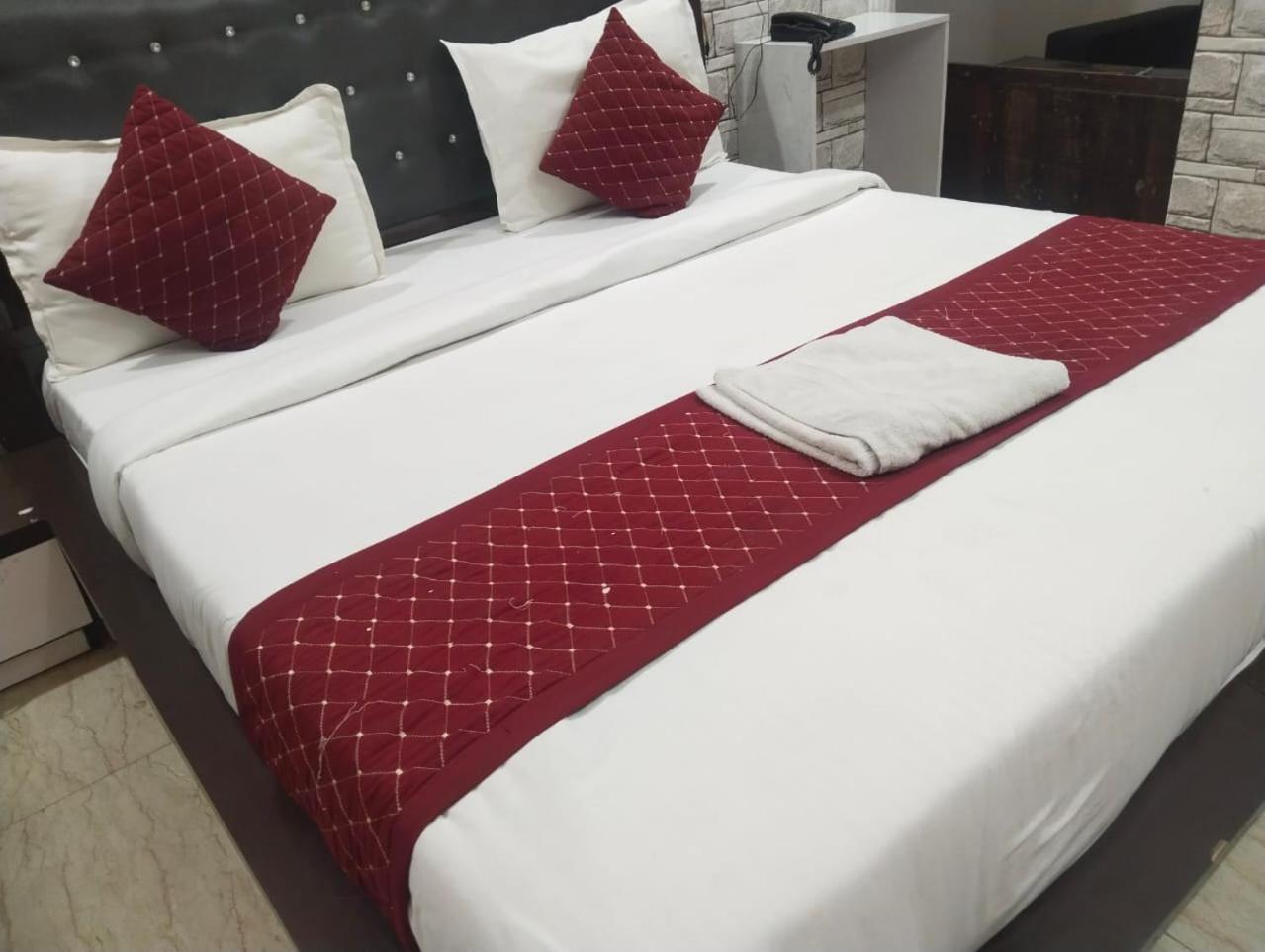 Hotel Grand Cloud Near Airport New Delhi