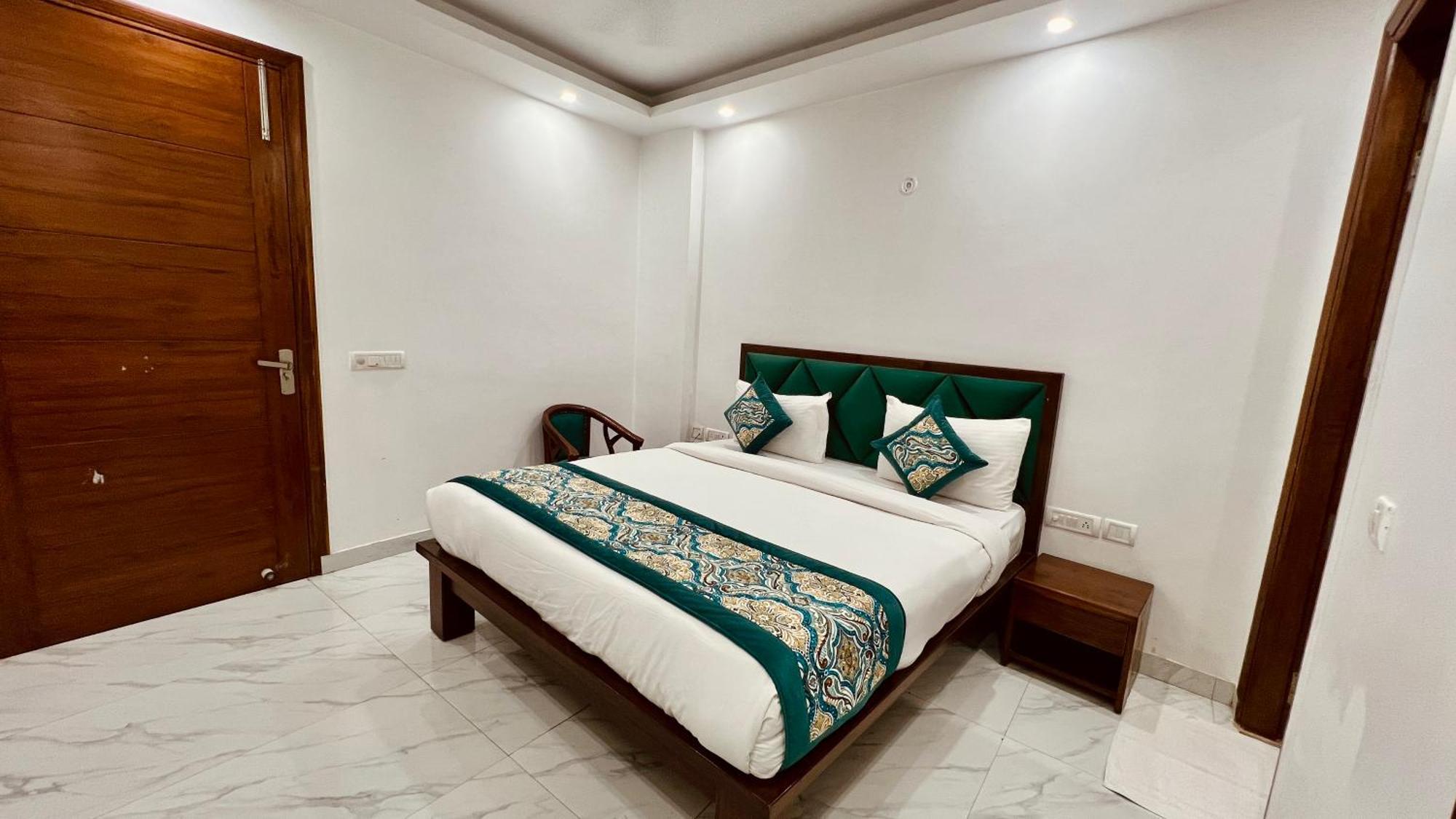 Palm View By Jmd Group