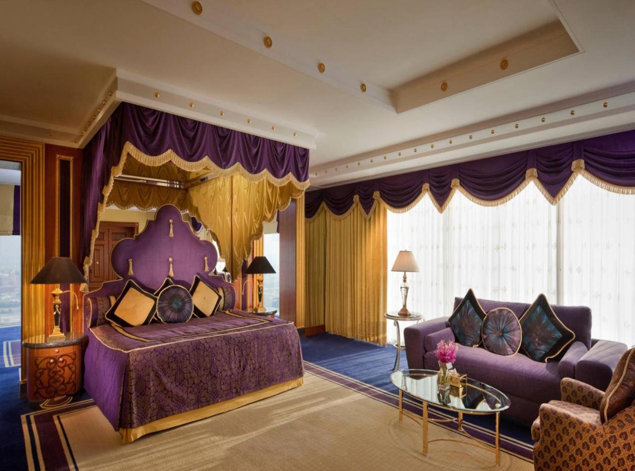 Rosewood Near Delhi Airport Hotel 4*