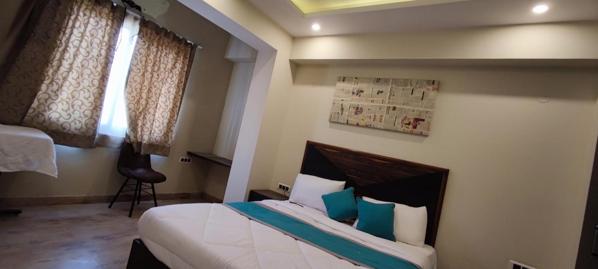 Hotel Gross Luxury Near Delji Airport