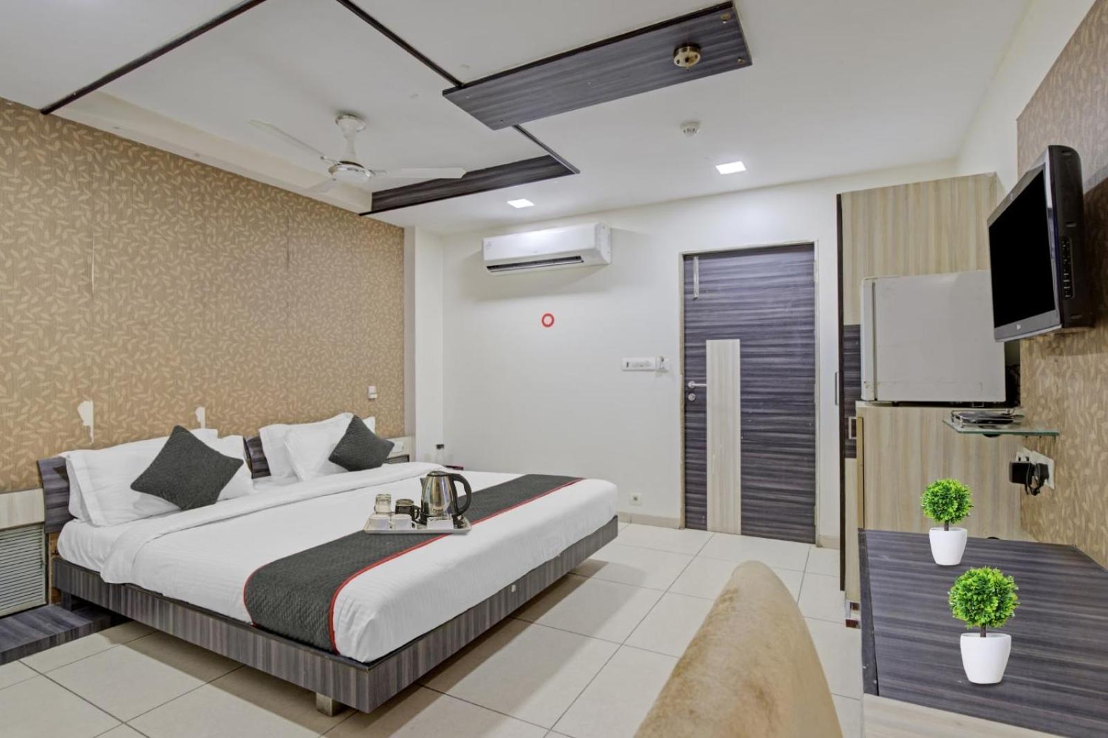 Jmd Grace A Family Hotel