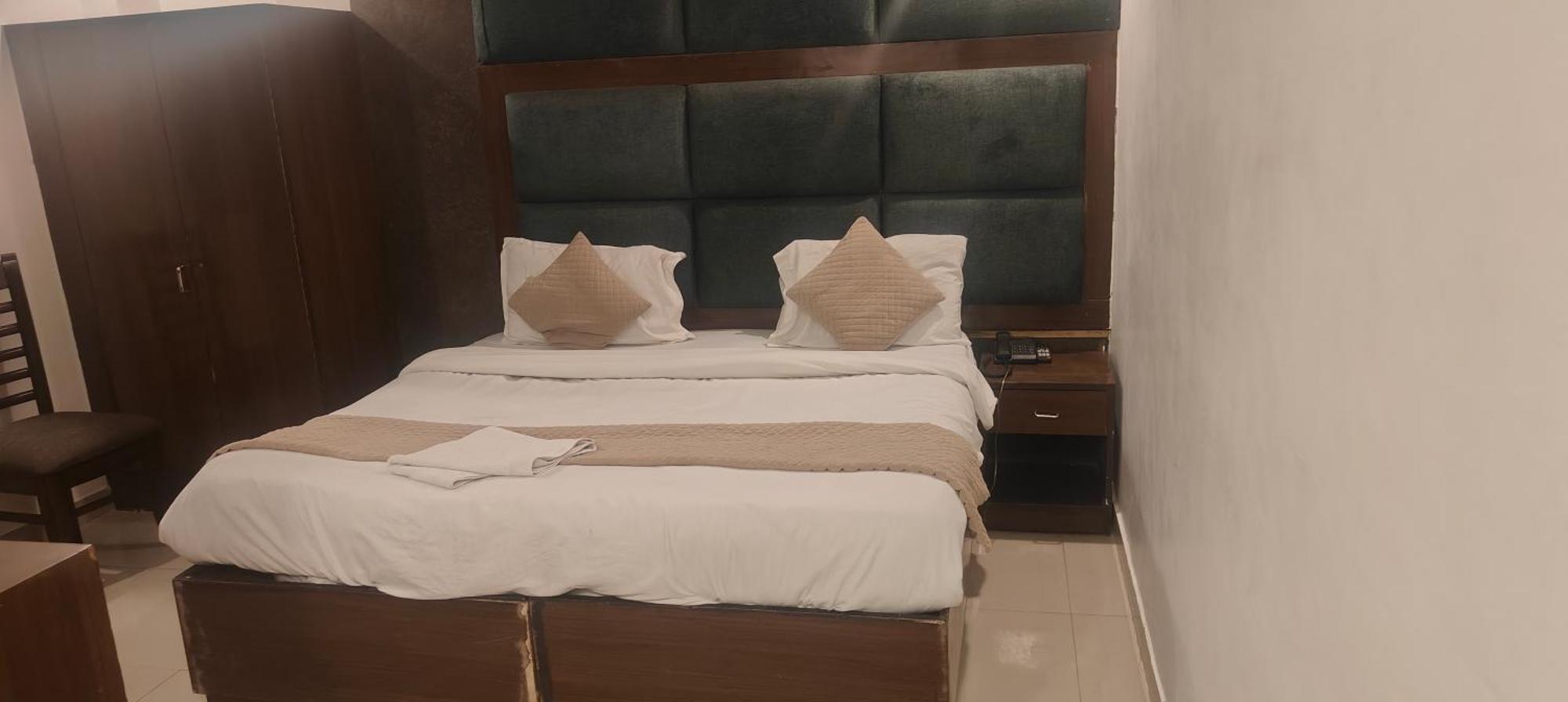 Hotel Grace A Family Near Igi Airport Delhi New Delhi