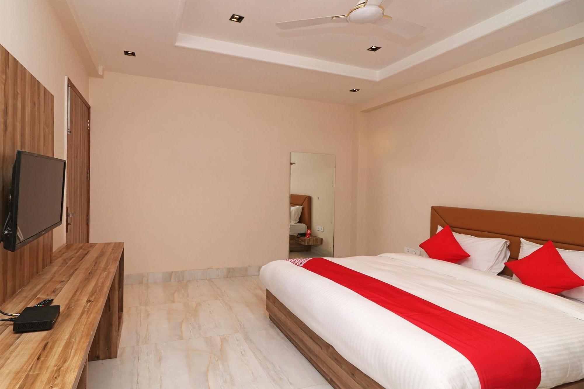 Hotel O Brent Wood New Delhi