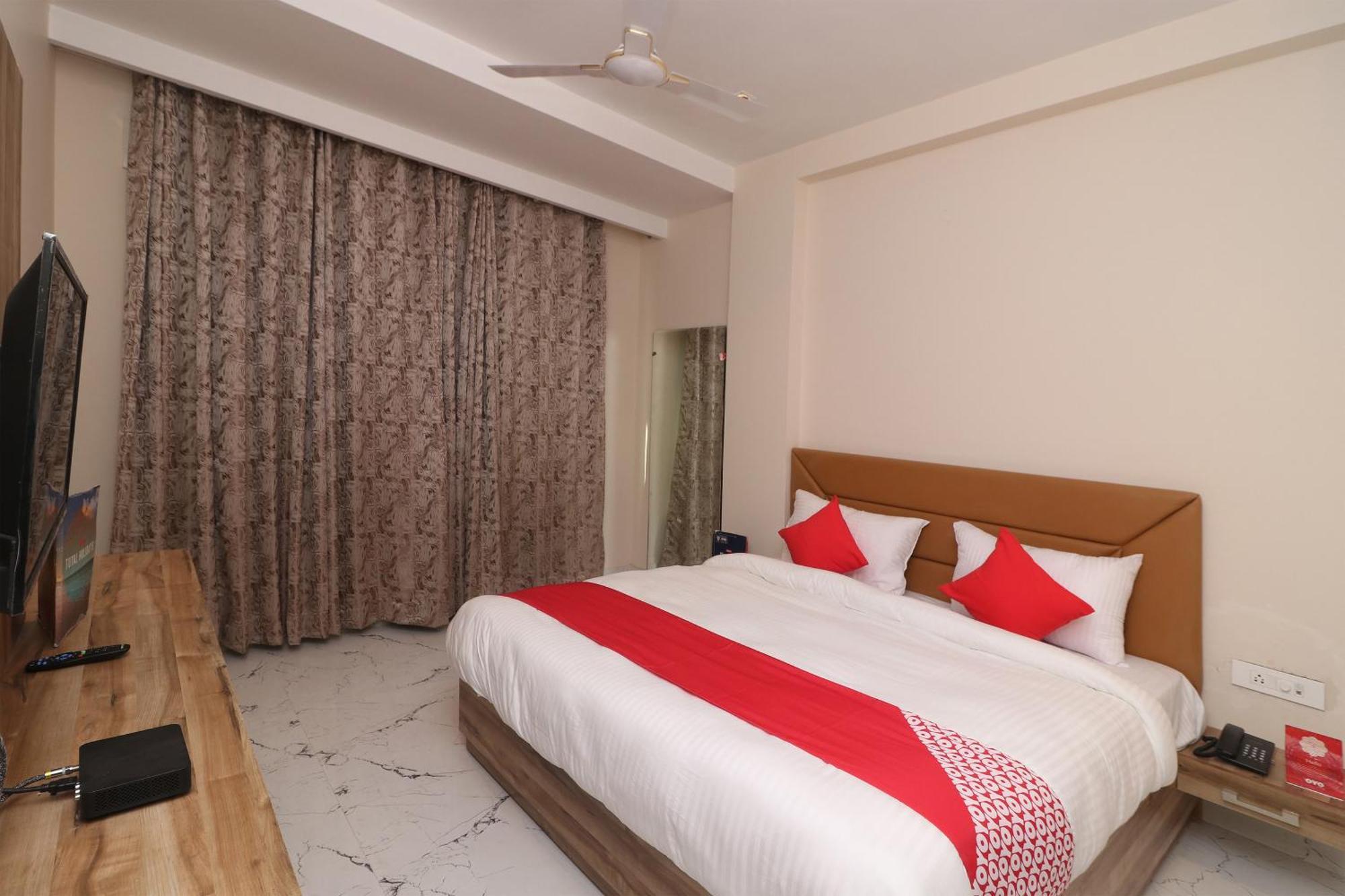 Hotel O Brent Wood New Delhi
