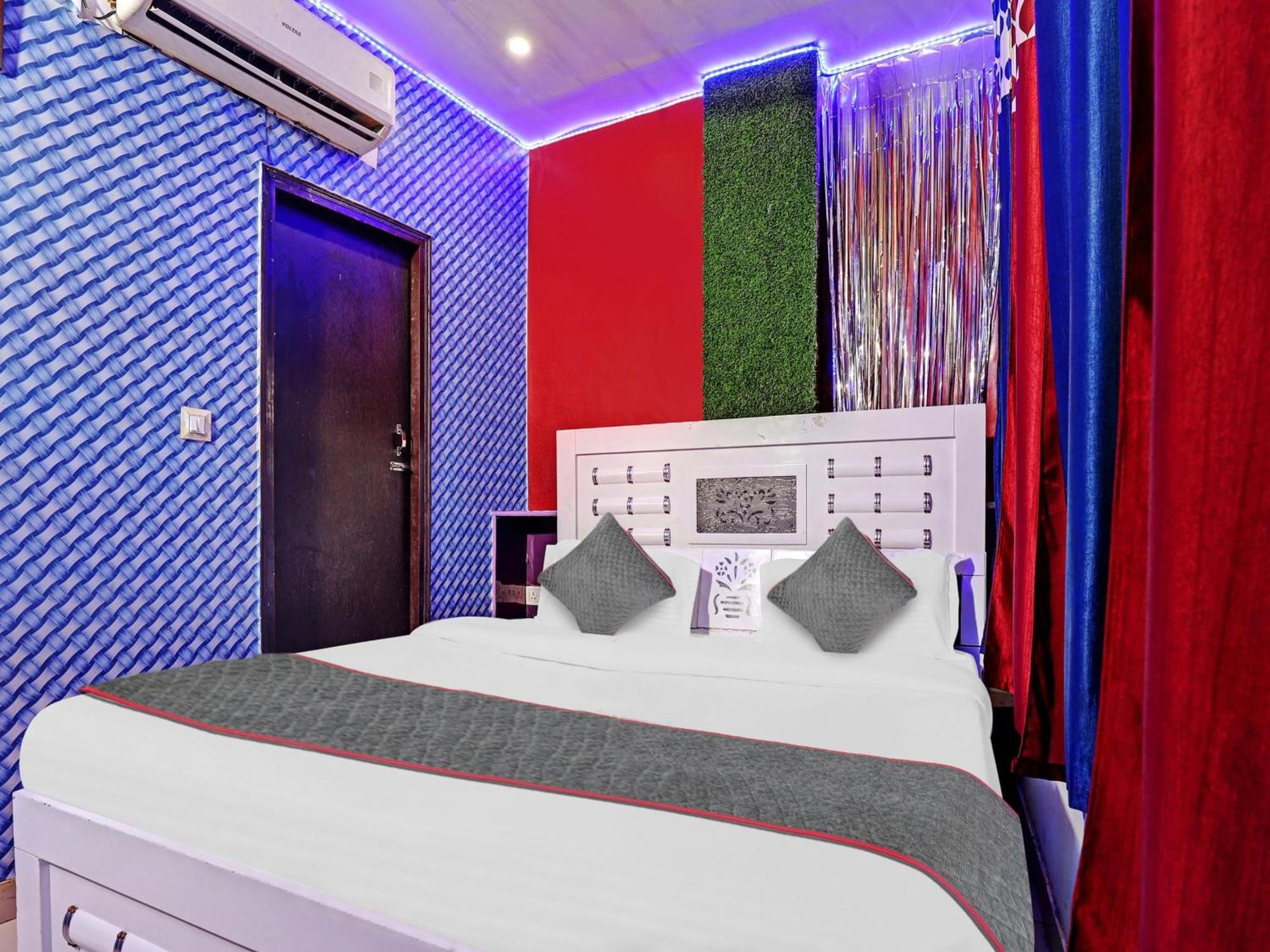 Hotel O Small Town 4*