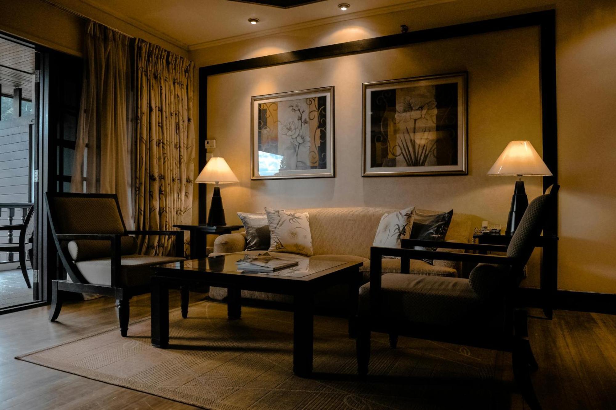 The Grand Seven Near Igi Airport Hotel