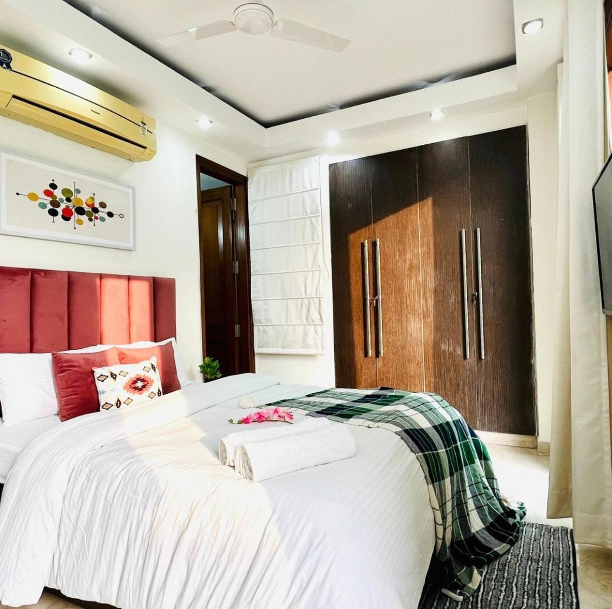 Apartment Olive Service Safdarjung Enclave New Delhi
