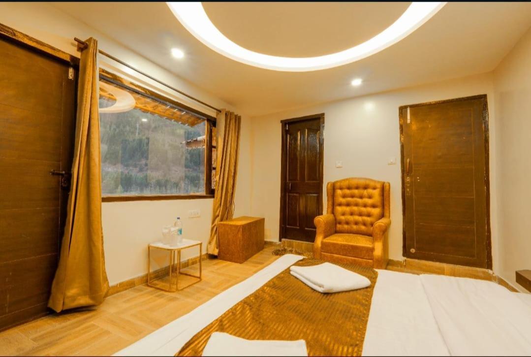Hotel Grand Empire By R S Group Igi Airport New Delhi