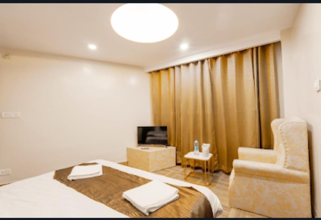 Grand Empire By R S Group Igi Airport New Delhi