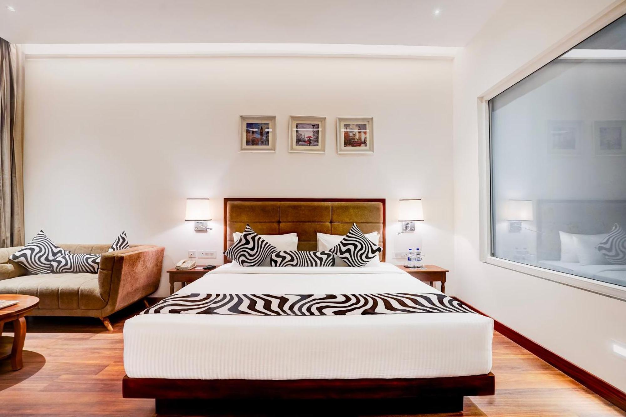 Grace A Family Near Igi Airport Delhi 4*