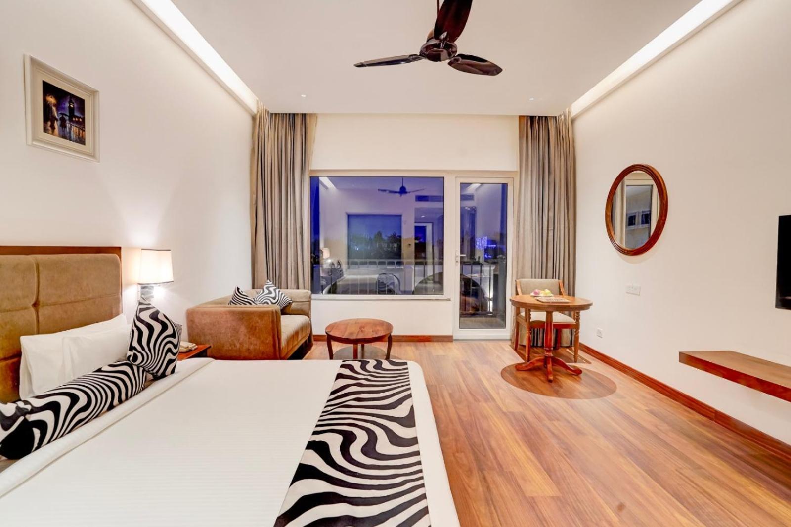 Tark Plaza A Family Near Igi Airport Delhi Hotel 4*