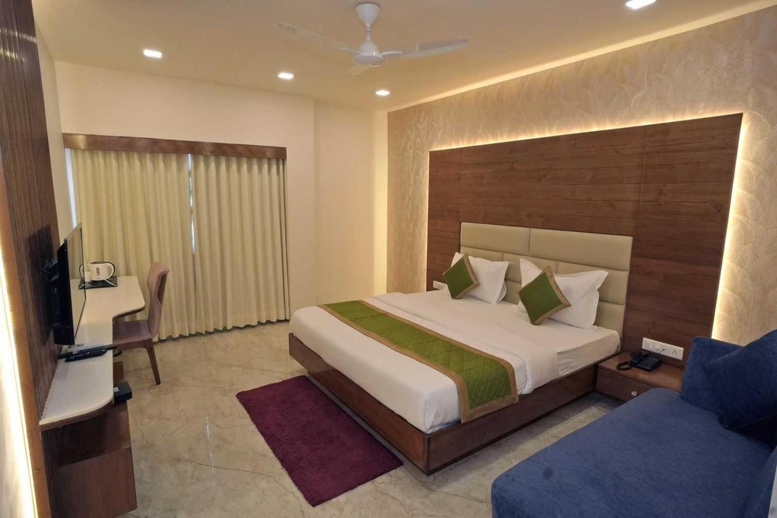 Jmd Grace A Family 4* New Delhi
