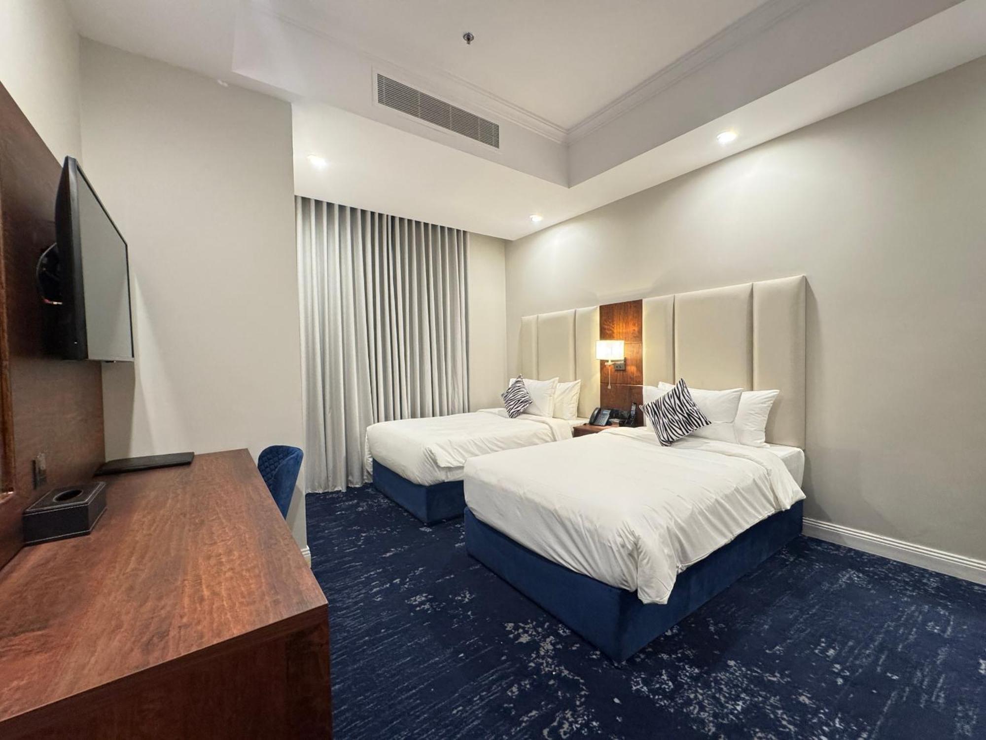 Hotel Jmd Grace A Family
