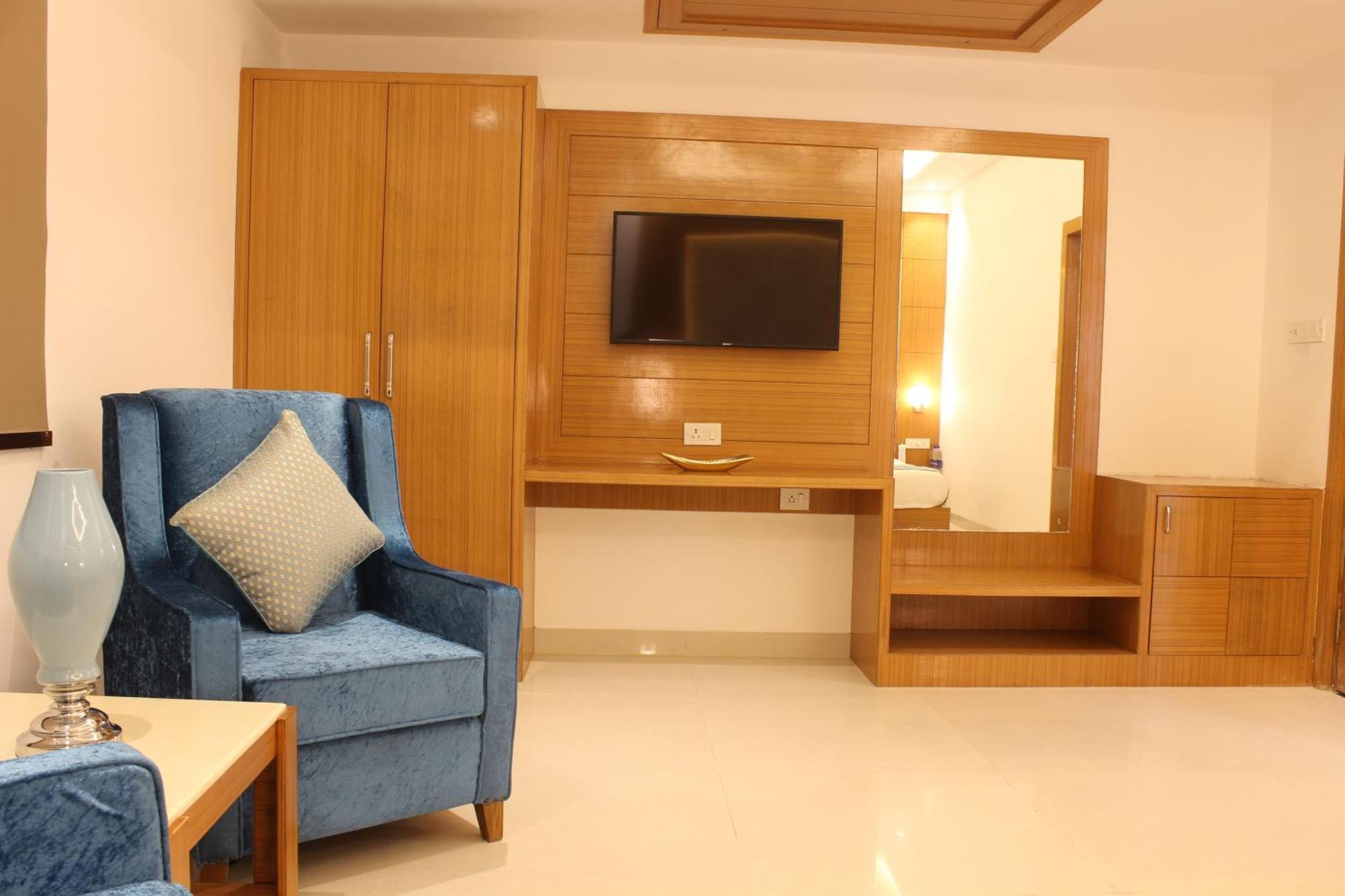 Star By Star Group- Near Delhi Airport Hotel