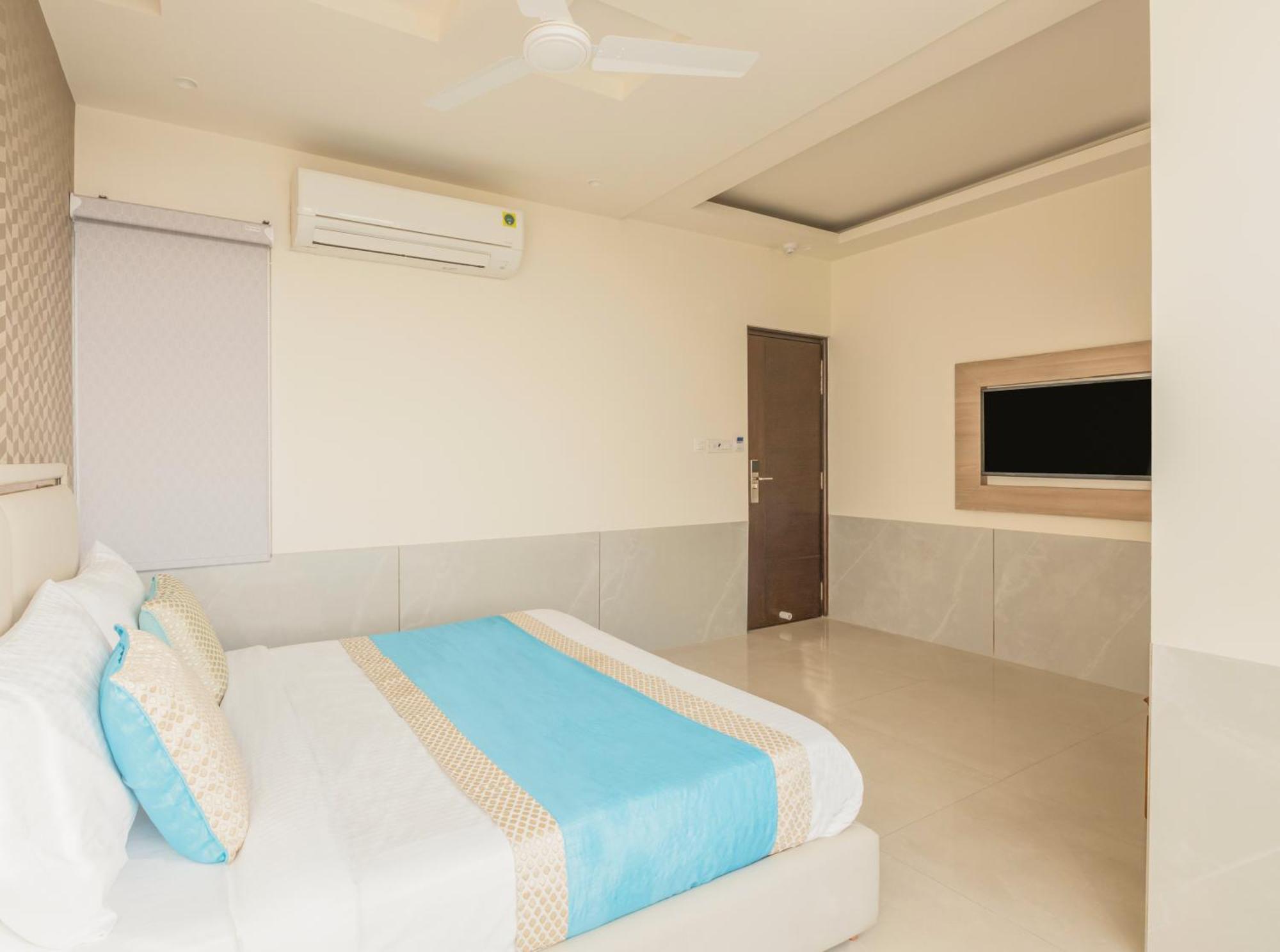 Star By Star Group- Near Delhi Airport 3*