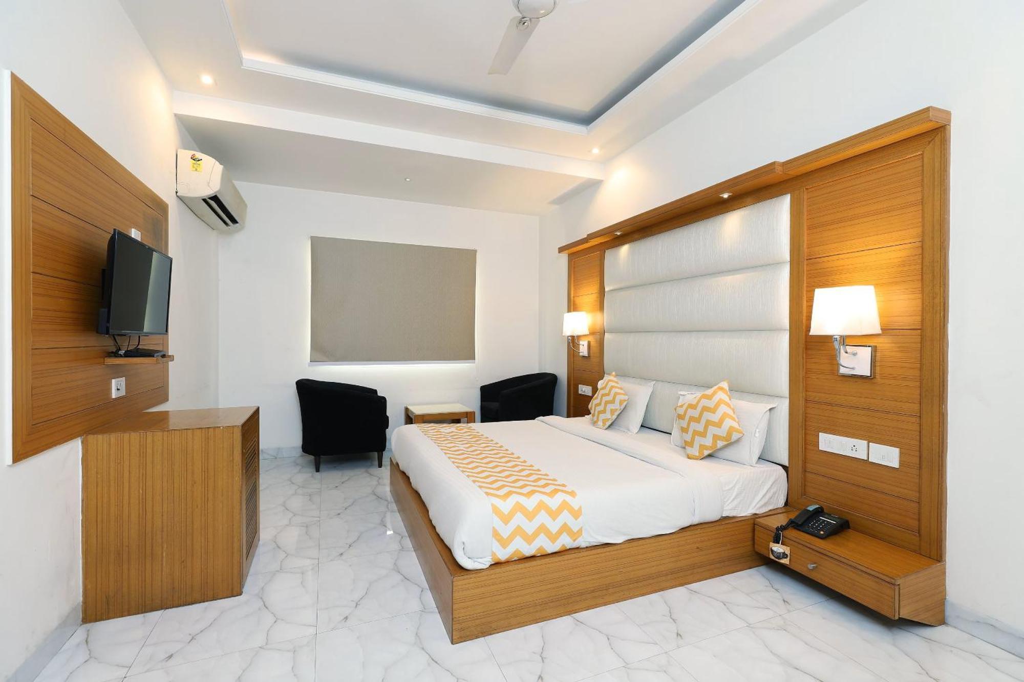 Hotel Star By Star Group- Near Delhi Airport