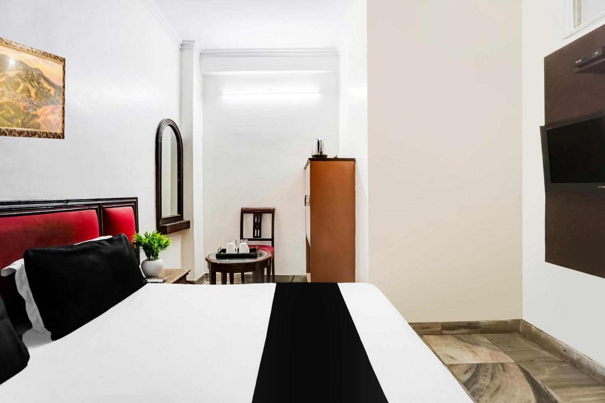 Hotel O Paharganj Near Railway Station Formerly Chand Palace New Delhi