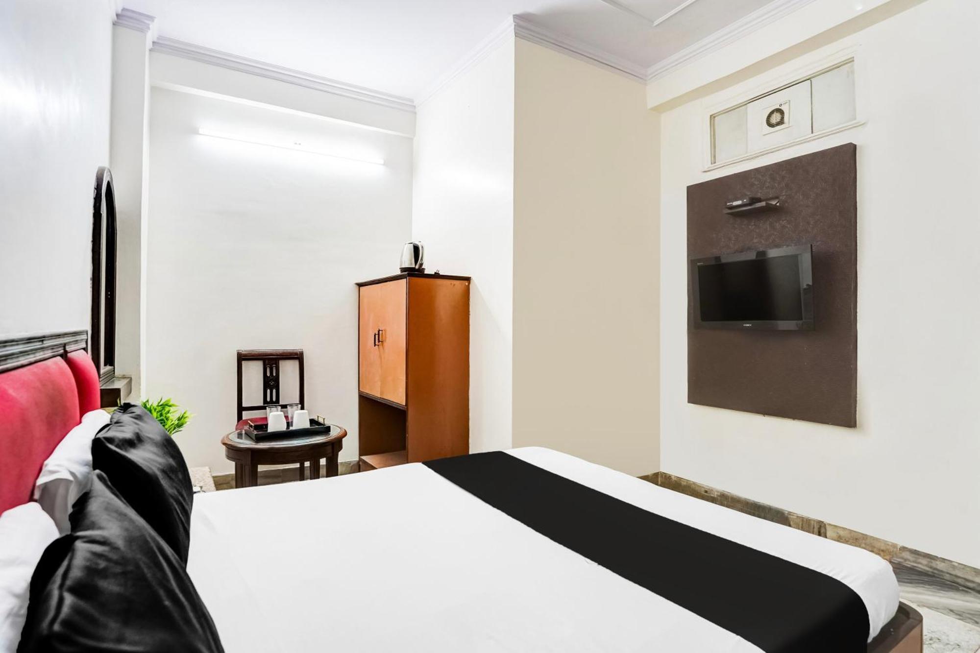 O Paharganj Near Railway Station Formerly Chand Palace Hotel