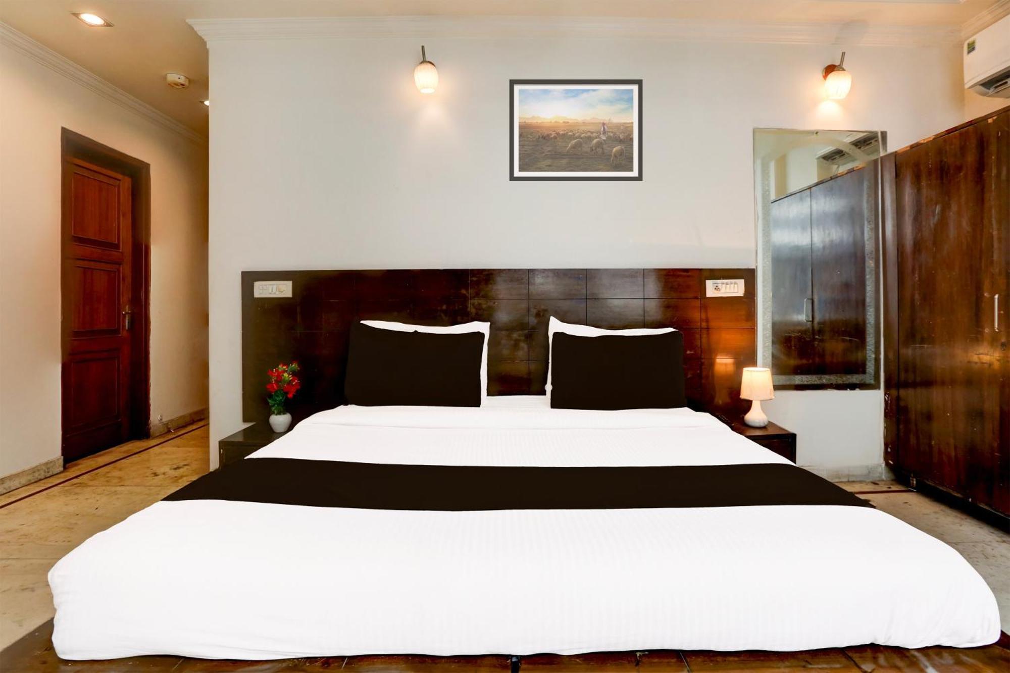O The Grace Delhi 4*