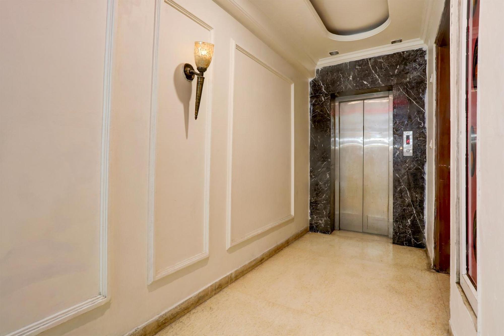 O The Grace Delhi 4*