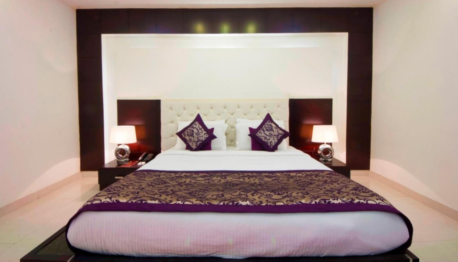 Hotel Transit International- Aerocity Delhi Airport Nova Deli