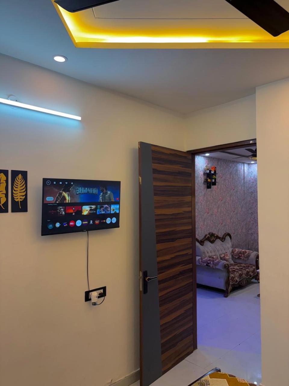 Luxury 2 Bhk In Apartamento *