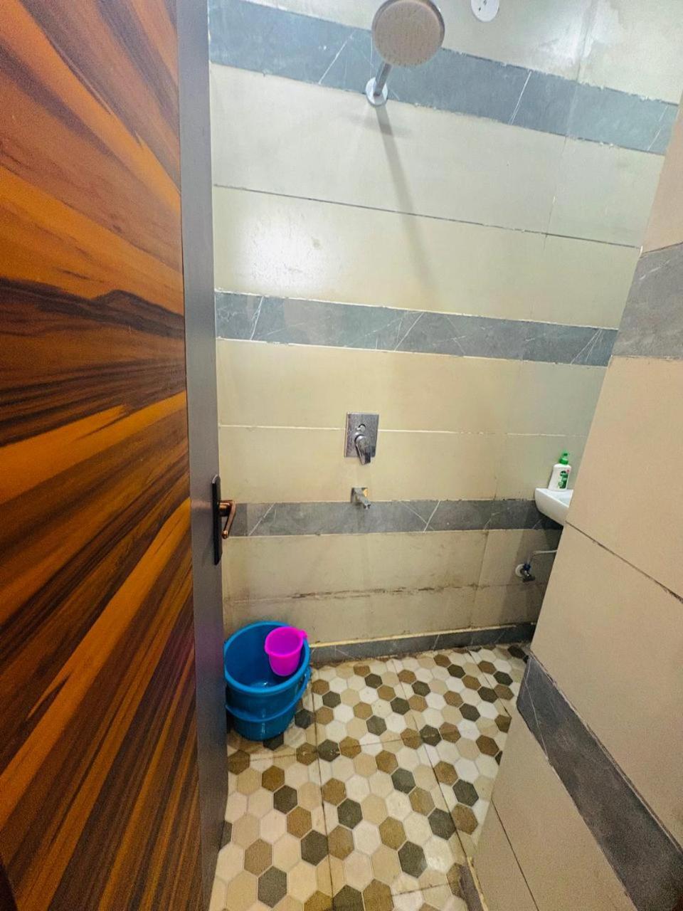 Luxury 2 Bhk In Nova Deli
