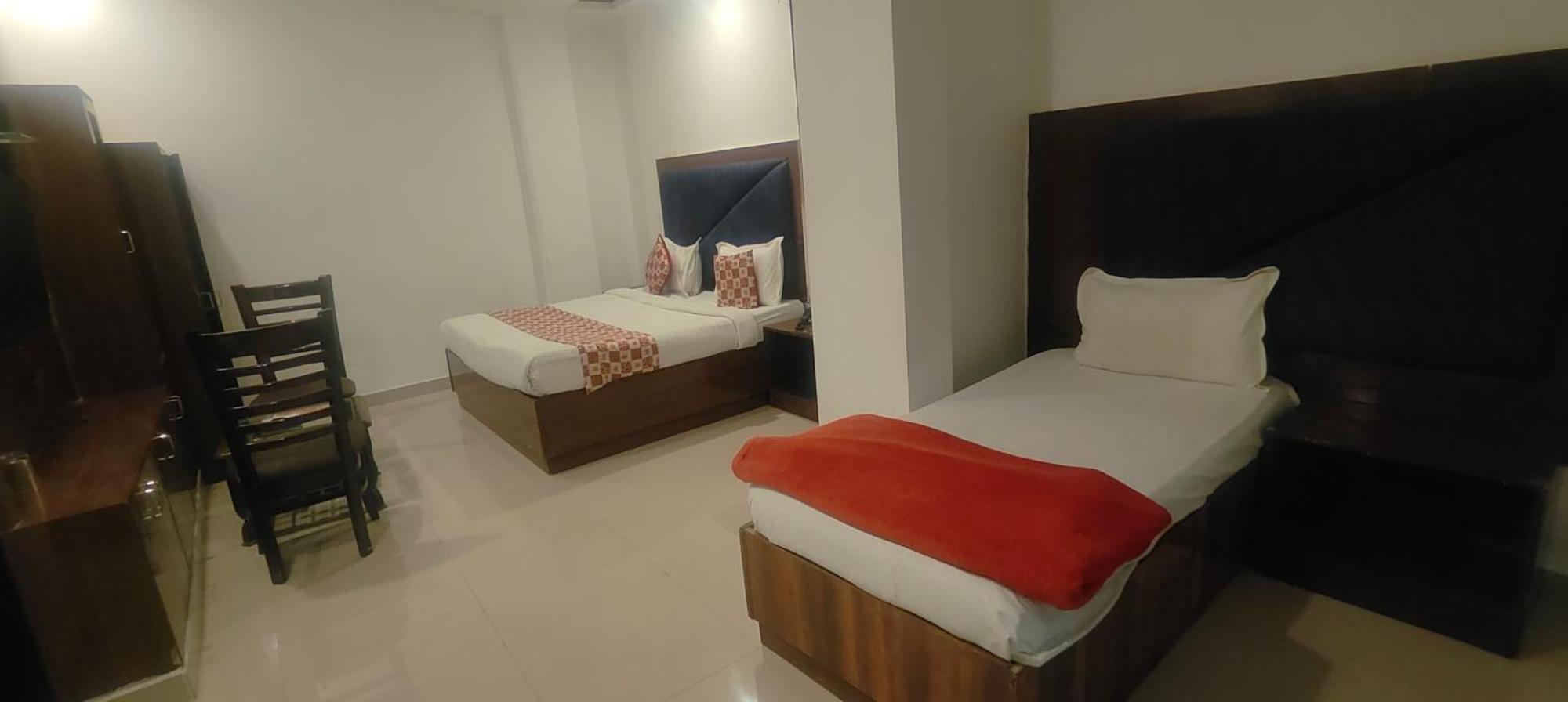 Hotel Grace Plaza Delhi 4*