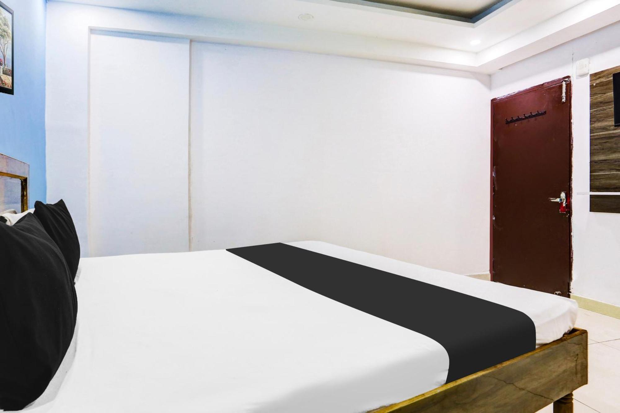 Rk Plaza Hotel