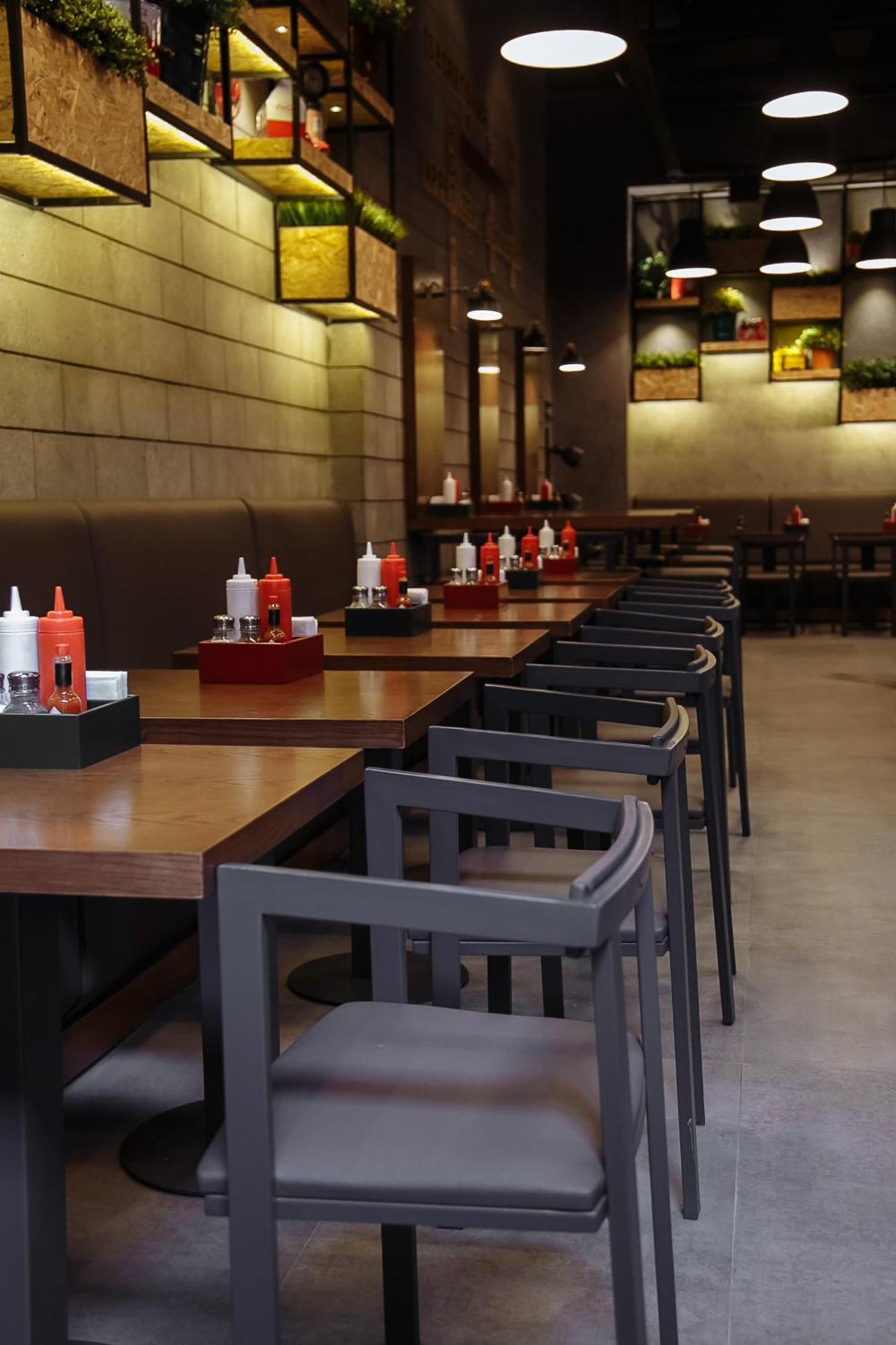 Hotel Qubic Villa Delhi Airport 4*